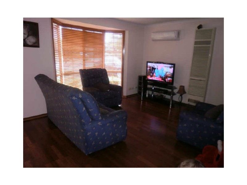 26 Simon Drive, Pakenham VIC 3810