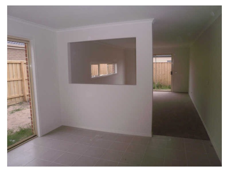 35 Syme Road, Pakenham VIC 3810