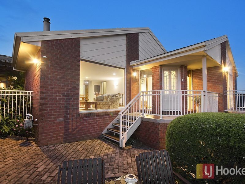 38 Aberdeen Heights, Pakenham VIC 3810