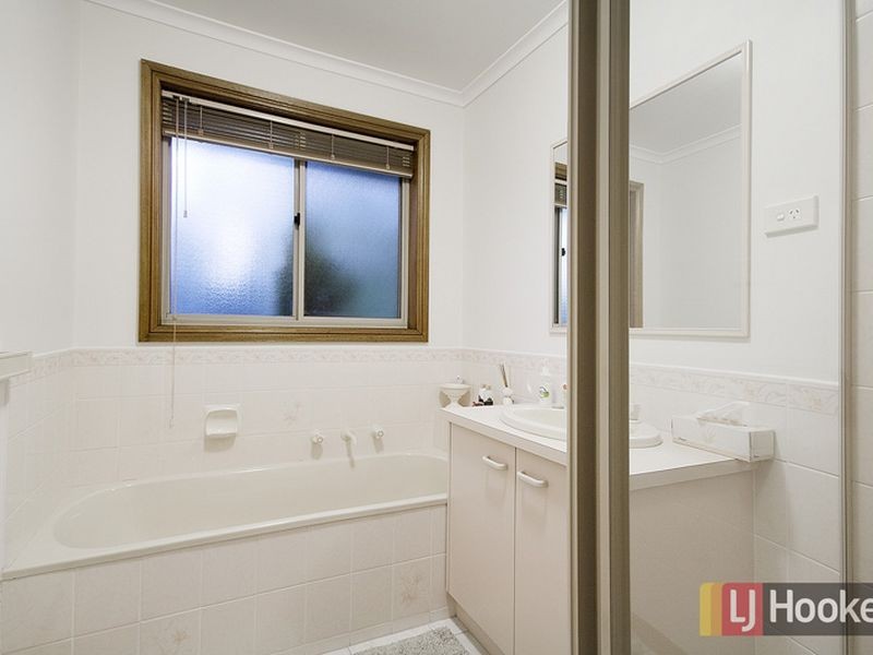 38 Aberdeen Heights, Pakenham VIC 3810