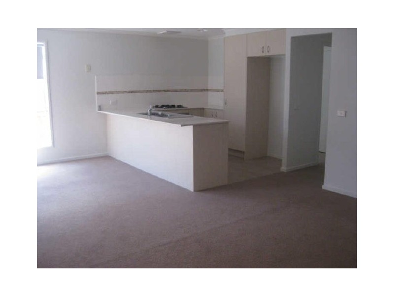 28 Kimberley Grove, Pakenham VIC 3810