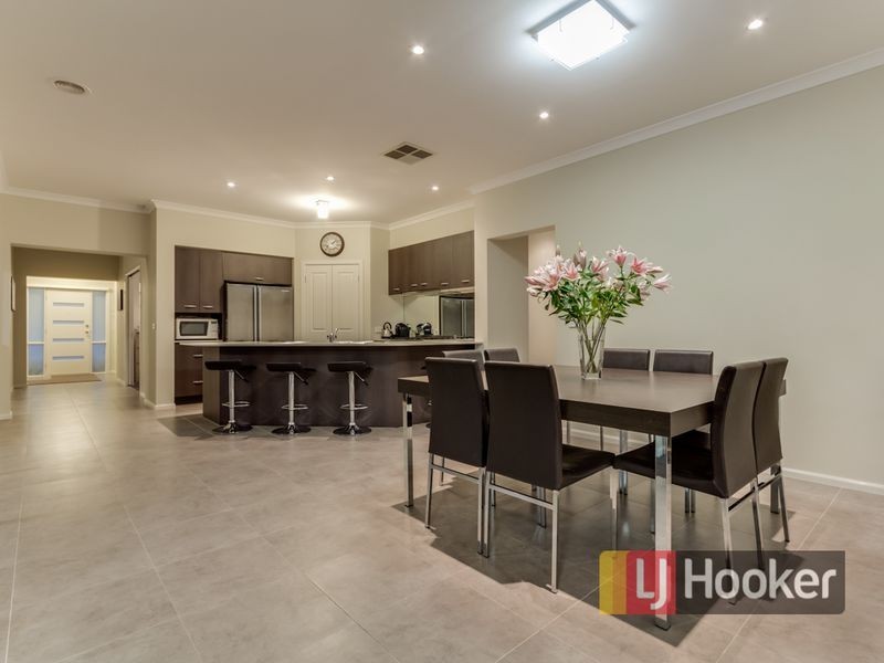 10 Withers Court, Pakenham VIC 3810