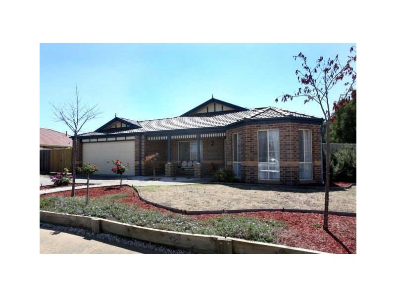 89 Oaklands Way, Pakenham VIC 3810