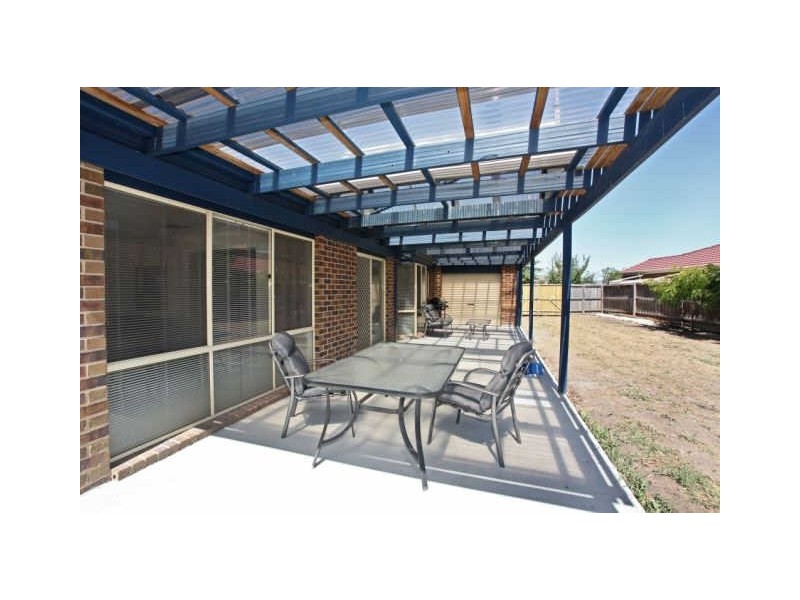 89 Oaklands Way, Pakenham VIC 3810