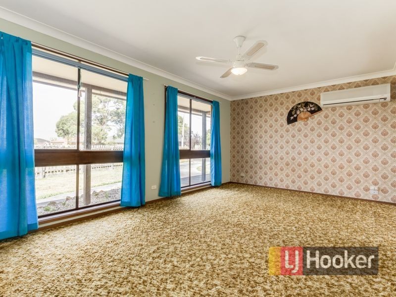 8 Rosalie Court, Pakenham VIC 3810