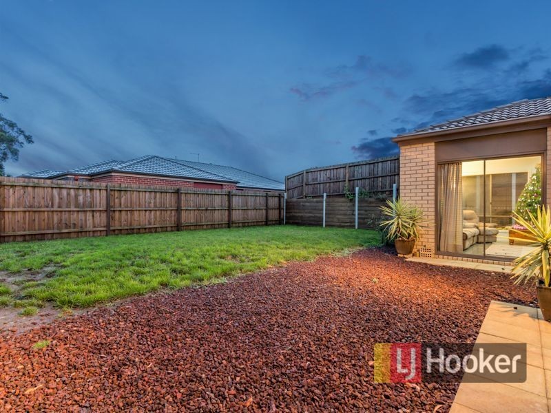34 Chestnut Chase, Pakenham VIC 3810