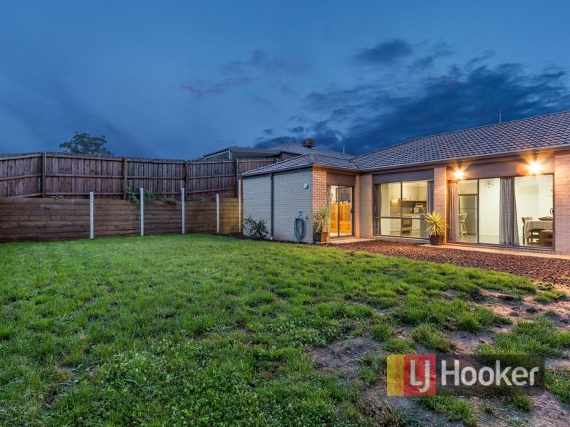34 Chestnut Chase, Pakenham VIC 3810