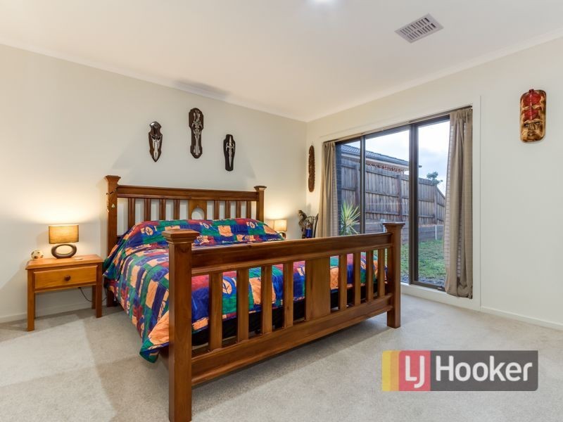 34 Chestnut Chase, Pakenham VIC 3810