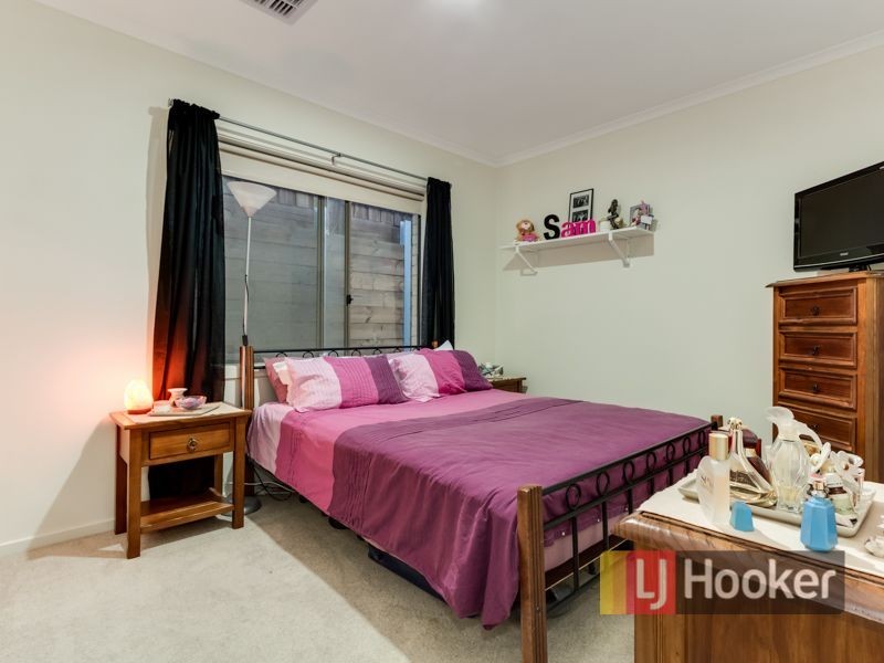 34 Chestnut Chase, Pakenham VIC 3810