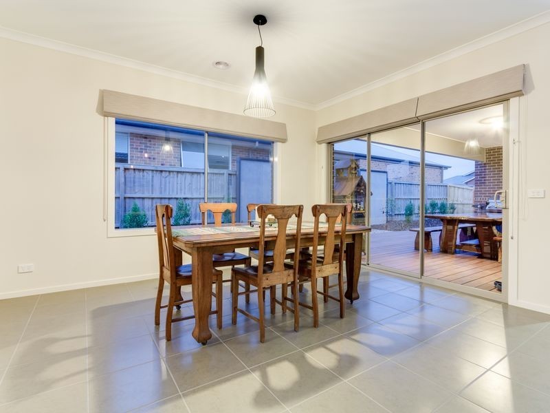 3 Landy Circuit, Pakenham VIC 3810