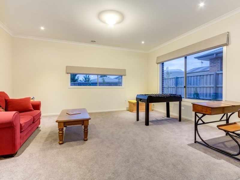 3 Landy Circuit, Pakenham VIC 3810