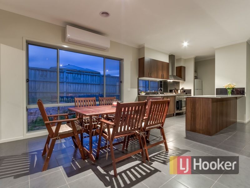 7 Cassowary Avenue, Pakenham VIC 3810