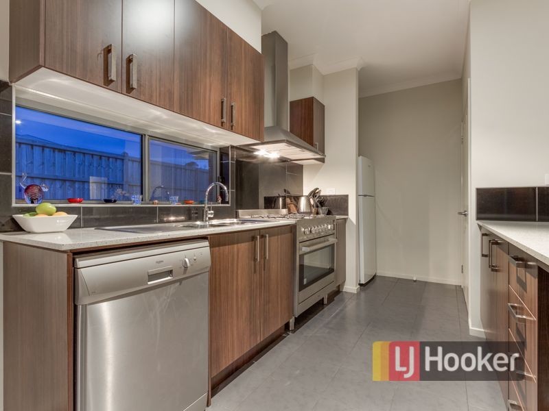 7 Cassowary Avenue, Pakenham VIC 3810