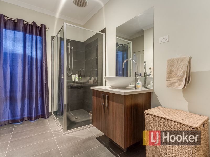 7 Cassowary Avenue, Pakenham VIC 3810