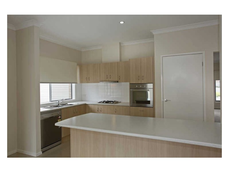 5 Portland Road, Pakenham VIC 3810