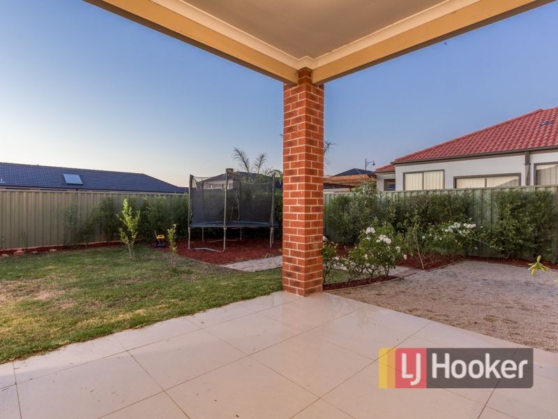 6 Sun Orchid Drive, Pakenham VIC 3810