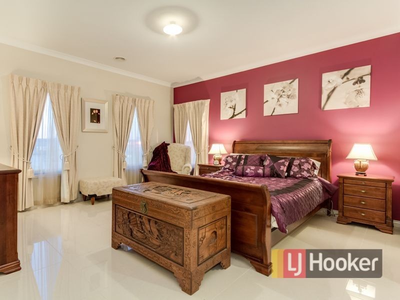 6 Sun Orchid Drive, Pakenham VIC 3810