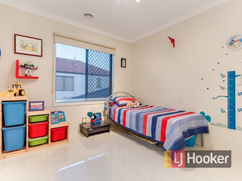 6 Sun Orchid Drive, Pakenham VIC 3810