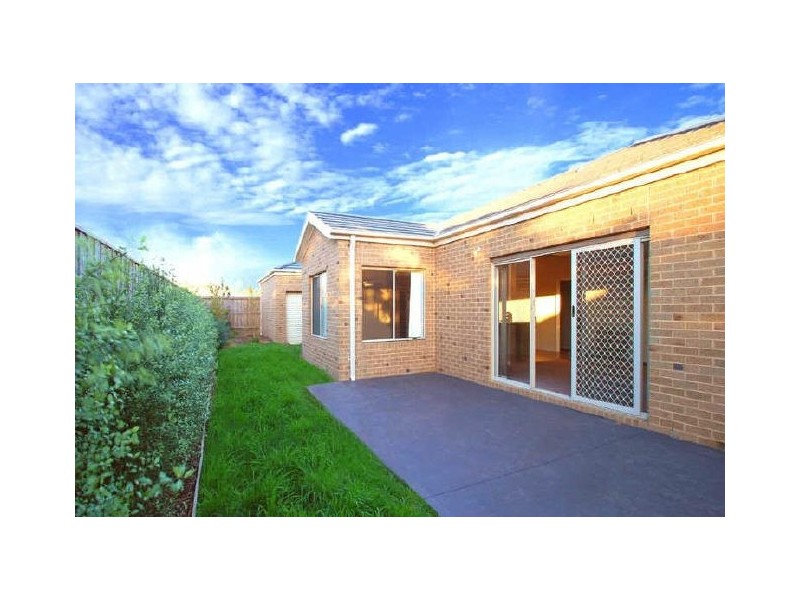 3 Mia Drive, Pakenham VIC 3810