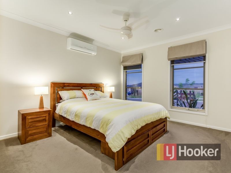 17 Hood Place, Pakenham VIC 3810
