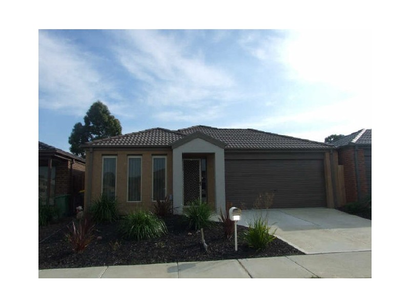 49 Pommel Street, Pakenham VIC 3810