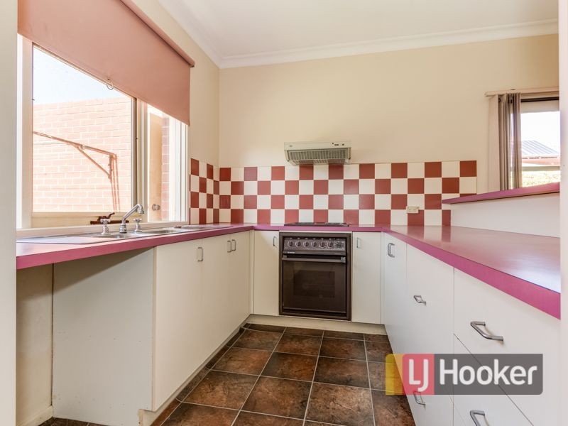 2/2 Gardner Street, Koo Wee Rup VIC 3981