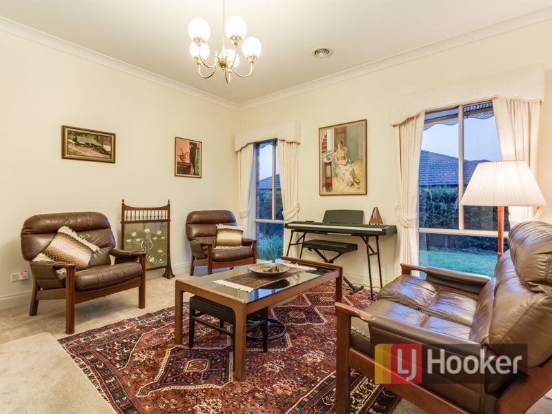 5 Strickland Court, Pakenham VIC 3810