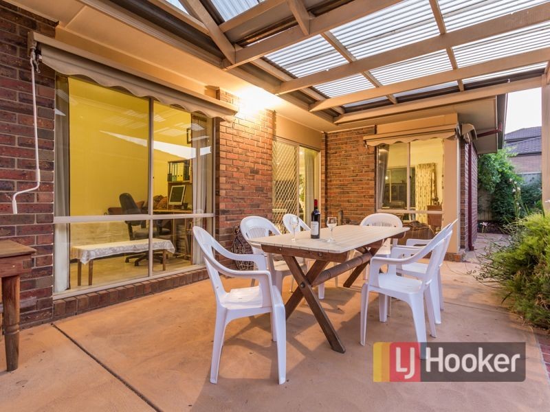 5 Strickland Court, Pakenham VIC 3810