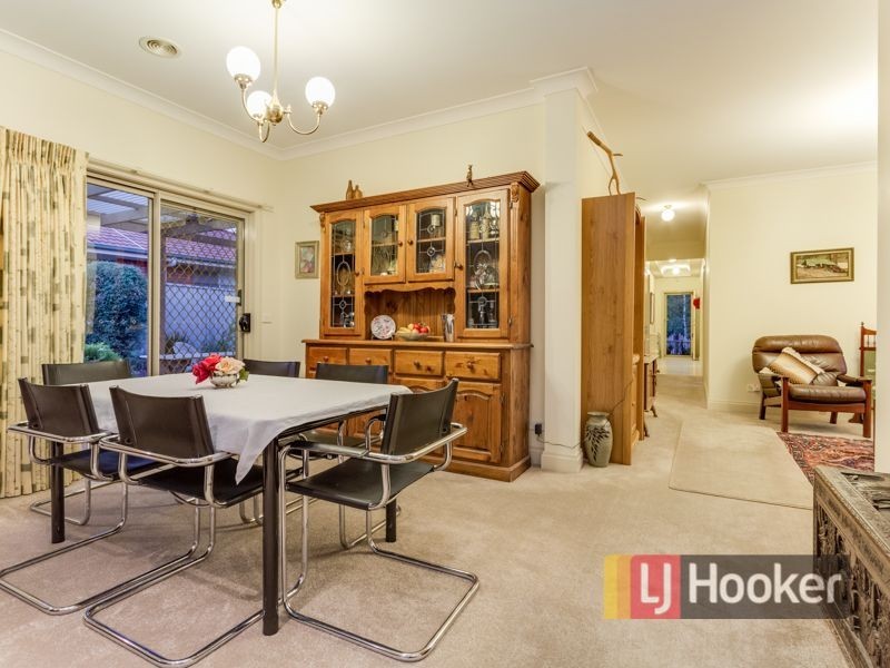 5 Strickland Court, Pakenham VIC 3810