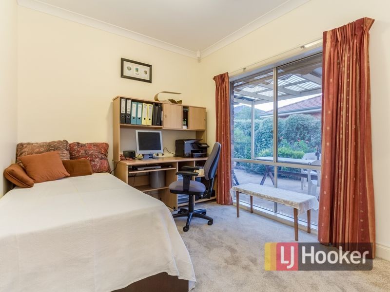 5 Strickland Court, Pakenham VIC 3810