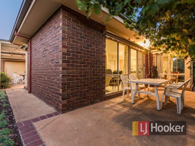 5 Strickland Court, Pakenham VIC 3810