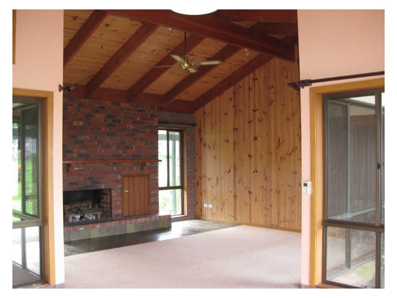 2 Kennedy Road, Pakenham VIC 3810