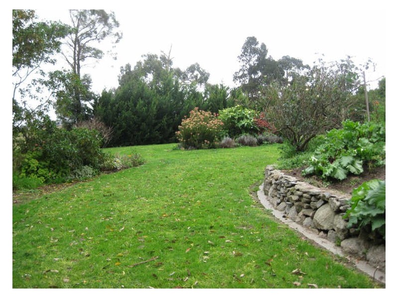 2 Kennedy Road, Pakenham VIC 3810