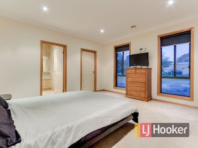 5A Meeking Drive, Pakenham VIC 3810