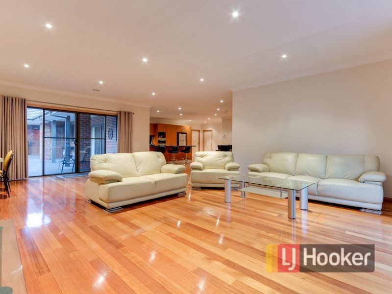 5A Meeking Drive, Pakenham VIC 3810