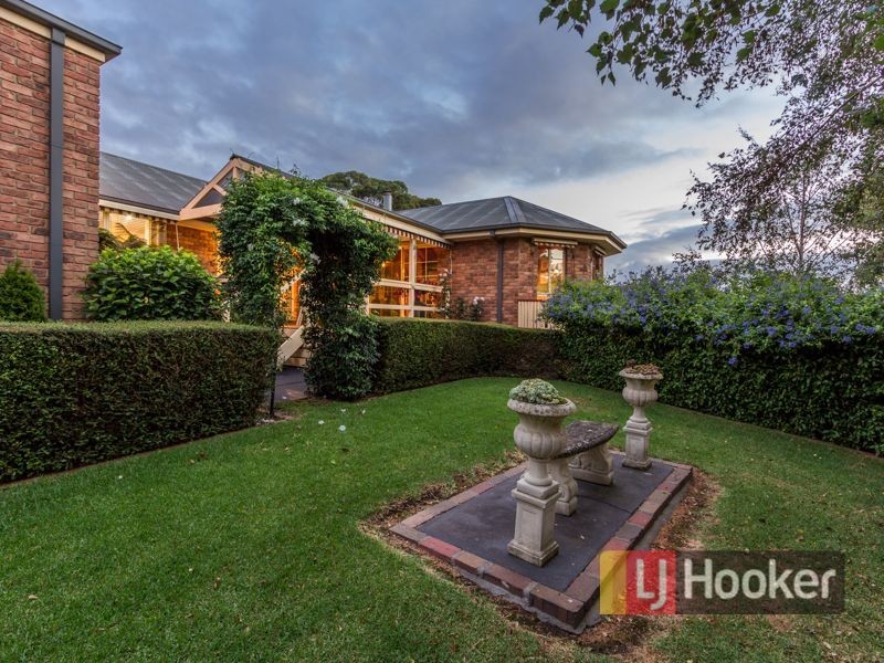 11 Andrew Court, Pakenham VIC 3810