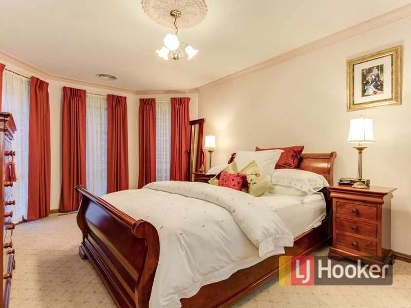 11 Andrew Court, Pakenham VIC 3810