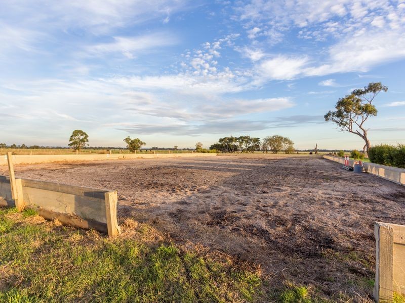 50 Browning Road, Nar Nar Goon VIC 3812