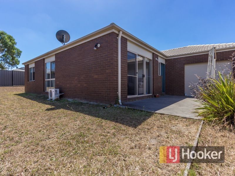7 Ivory Drive, Pakenham VIC 3810