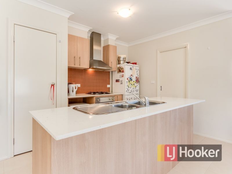 7 Ivory Drive, Pakenham VIC 3810