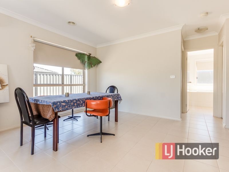 7 Ivory Drive, Pakenham VIC 3810