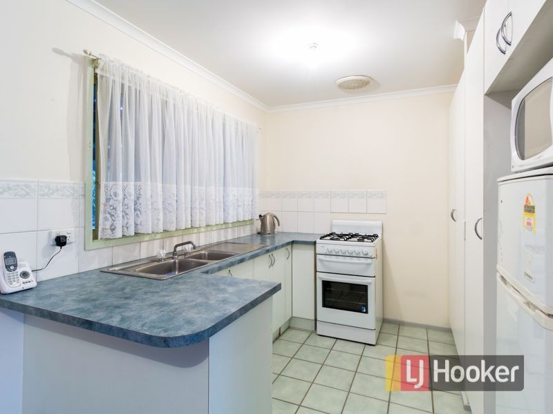 37 Bluegrass Crescent, Pakenham VIC 3810