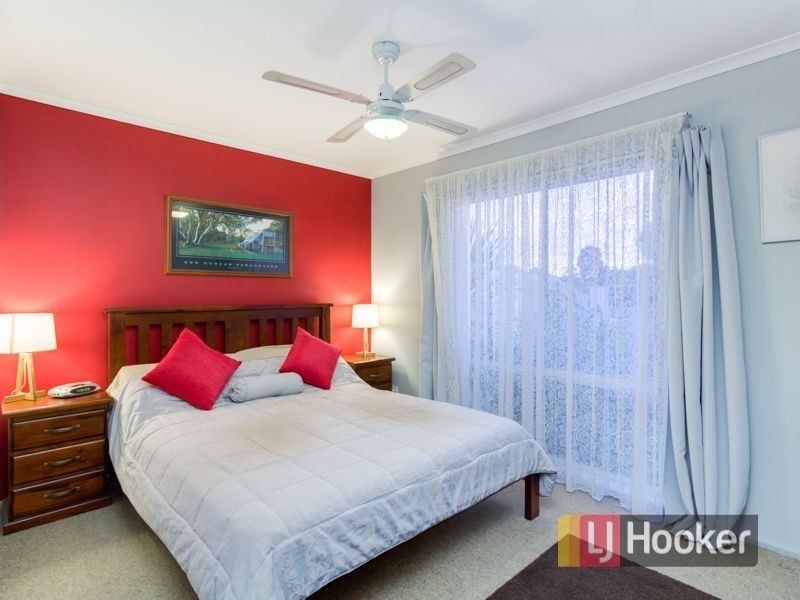 37 Bluegrass Crescent, Pakenham VIC 3810