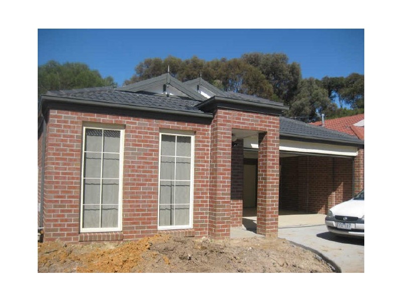 11/40 The Palms” Army Road, Pakenham VIC 3810