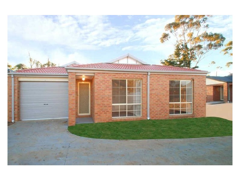 16/40 Army Road, Pakenham VIC 3810