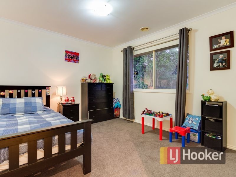 6 Dobell Street, Pakenham VIC 3810