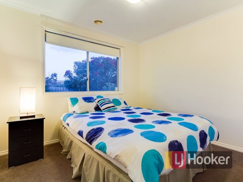 6 Dobell Street, Pakenham VIC 3810