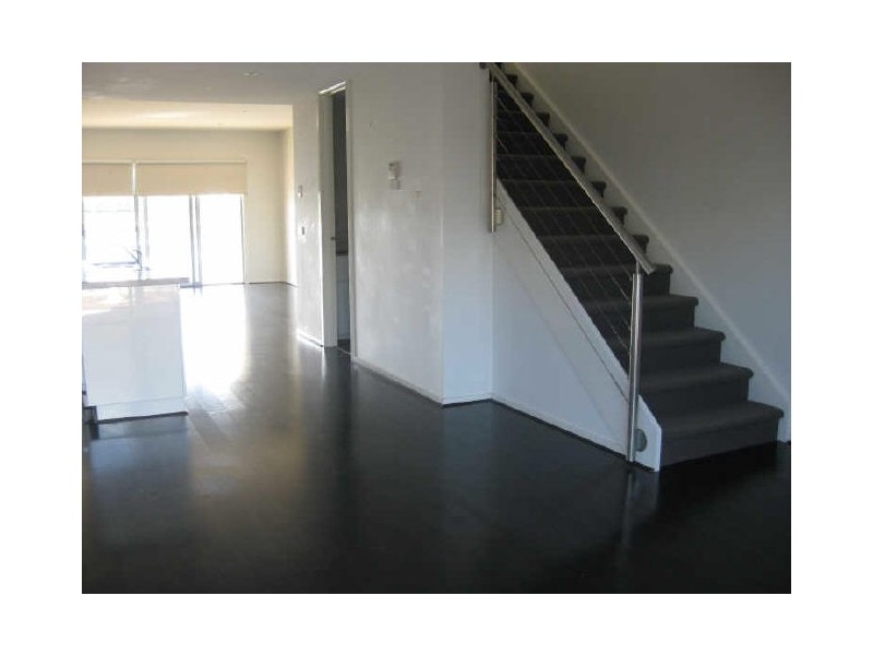 5/2 The Entrance, Pakenham VIC 3810