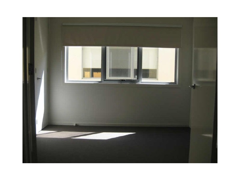 5/2 The Entrance, Pakenham VIC 3810