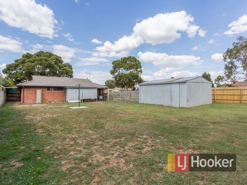 1 Bridle Place, Pakenham VIC 3810